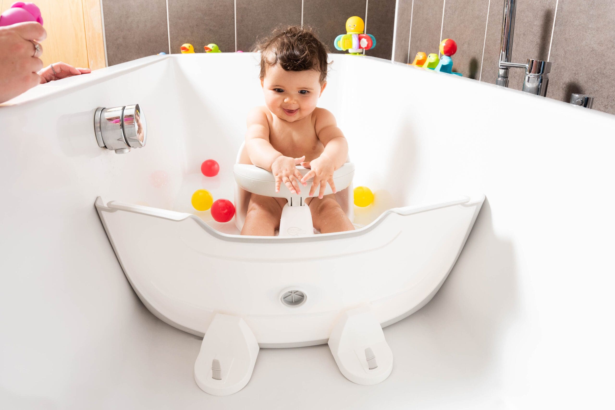 Réducteur de baignoire BabyDam - Maman Connect